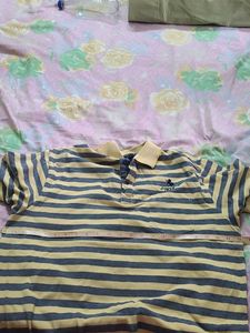 T-shirt Yellow with Blue lines