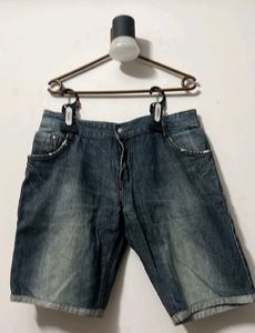 32 Size Like New