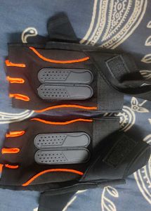 Gym gloves