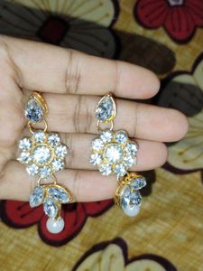 Sparkling Floral Drop Earrings