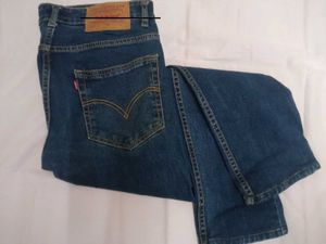 Levi's 513 Jeans - Classic Style