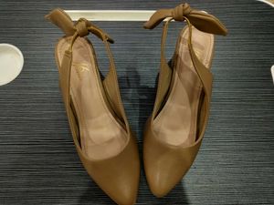 Elegant Tan Slingback Heels amazing quality