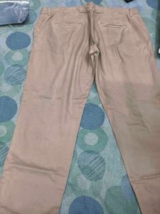 Arrow Casual Khaki Pants for women in 32 waist