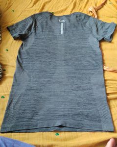 Light Weight Breathable Running Tshirt For Women