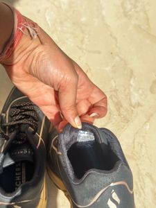 Skechers Black Shoes Like New