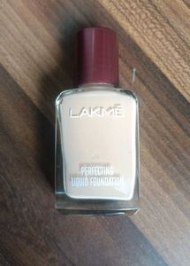 Lakme Perfecting Liquid Foundation