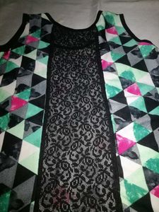 Triangle Print Tank with Lace