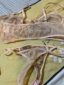Urbanic lingerie set of 2