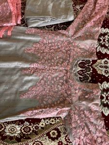 Elegant Pakistani 3-Piece Suit