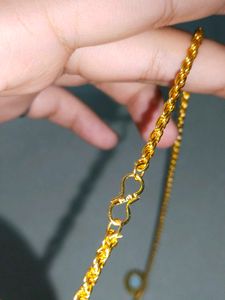 A Pendant With Urdu Language