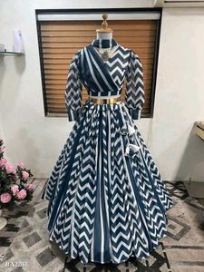 Stylish Simple Lehenga Choli