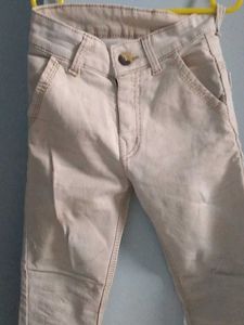 Boy&#39;s Casual White Jean&#39;s.