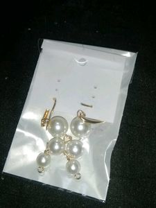 Cute Pearl Earrings