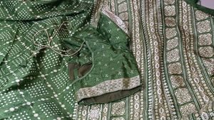 Green Bandhni Silk Saree With Blouse
