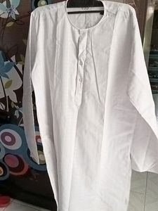 White Kurta Shoulder 41 Cm Chest 51 Cm Length 65 Cm
