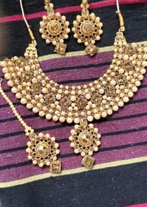Pearl &amp; Stone Jewelry Set
