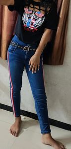 combo of shein top,jeans and belt