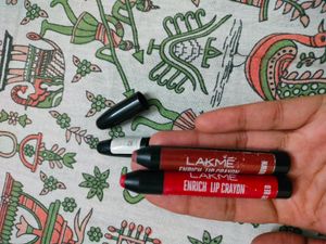 Lakme Enrich Lip Crayons (2 Shades)