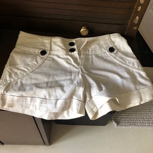 Very Smart White Shorts