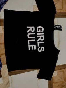 Black cold Shoulder Croptop