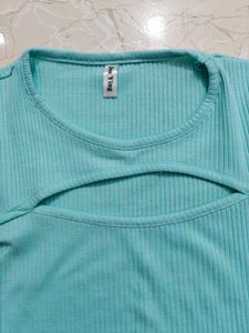 Korean top