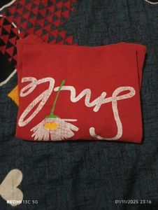 red tshirt for women