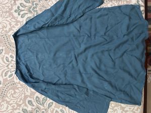 Top With Three Fourth Sleeves