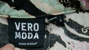 Zebra Print Sleeveless shirt