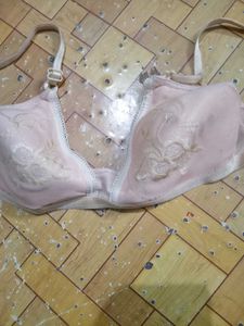 Lace Detail Padded Bra