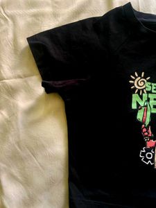 Black Body Fitted Baby Tee