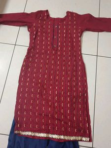 Maroon Kurta &amp; Blue Pant Set with dupatta