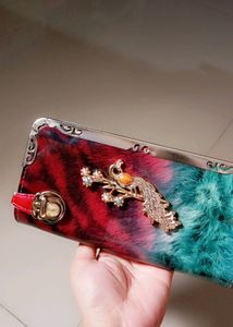 ✨  2 Clutches ✨