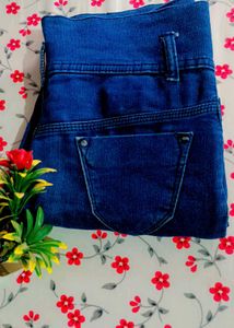 Dark Wash High-Waisted Jeans