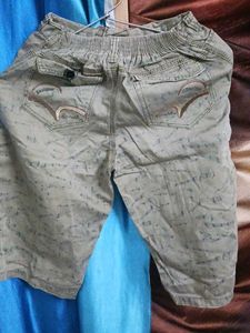 Boys Capri