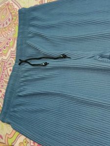 Unused 2 Women Wrinkle Crush Palazzo
