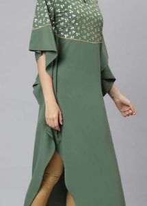 Geometric Yoke Design Crepe Kaftan