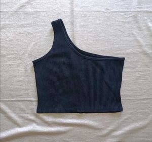 Chic One Shoulder Crop Top