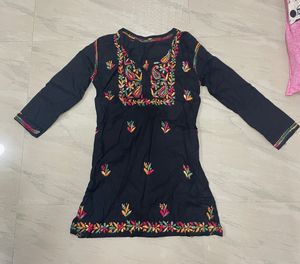 *Sale* Black Short Chikankari Kurti