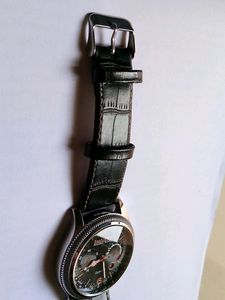 Quartz Working Men Wrist Watch