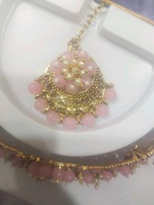 Pink Colour Choker