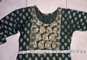 Dark Green Kurta And Pant