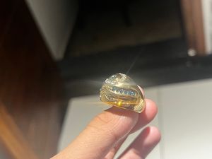 Gold Plated Beautiful Unique Stunning Ring Medium