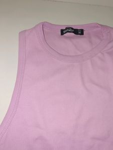 Set Of 3 Sleeveless Tops
