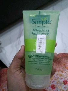 Simple Refreshing Facial Wash