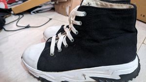 AfroJack Women Black N White Sneakers