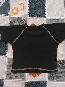 Black Crop Top Printed
