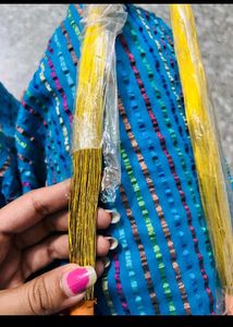 Flower Making Golden Stems