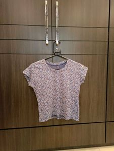 Printed Women&#39;s Top 🫰