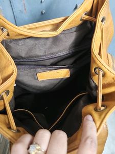 DressBerry BACKPACK CUM HANDBAG