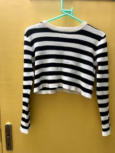 Striped Cropped Long Sleeve Top